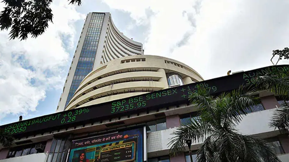 Indian equity benchmarks traded lower in early deals on Thursday amid weak global cues. 