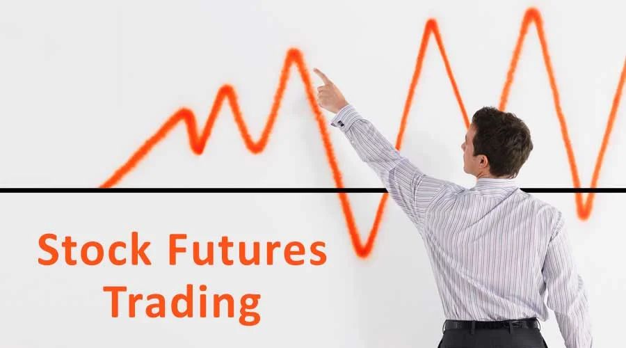 Futures contracts have predefined specifications, including the quantity and quality of the underlying asset, the price, and the expiration date.